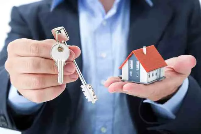 Why do you need to hire a licensed real estate advisor?