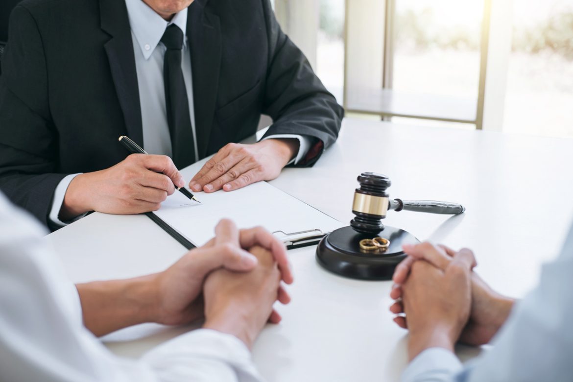 Benefits of Choosing Divorce Mediation Services Over Litigation